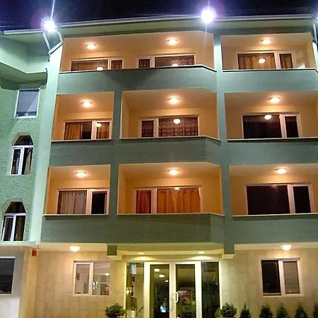 Hotel Paralax 2*