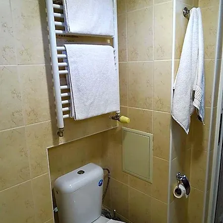 Paralax מלון וארנה